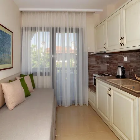 Apartments Kassandrinos-Maria Nikiti  Buitenkant foto